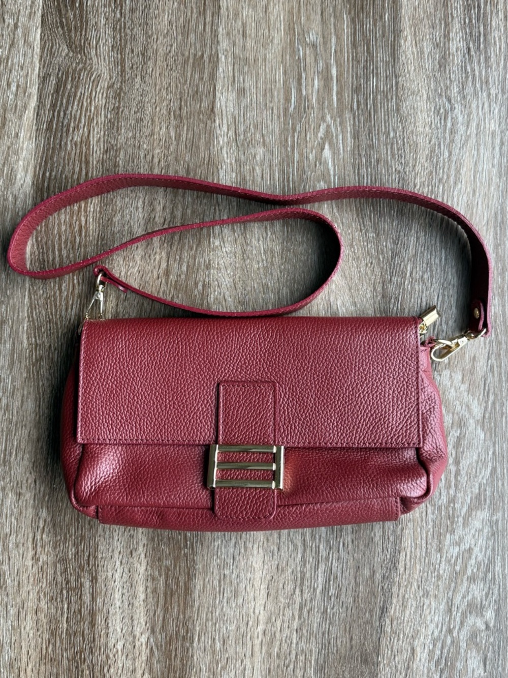 Divina Firenze Italian Pebbled Leather Crossbody Bag